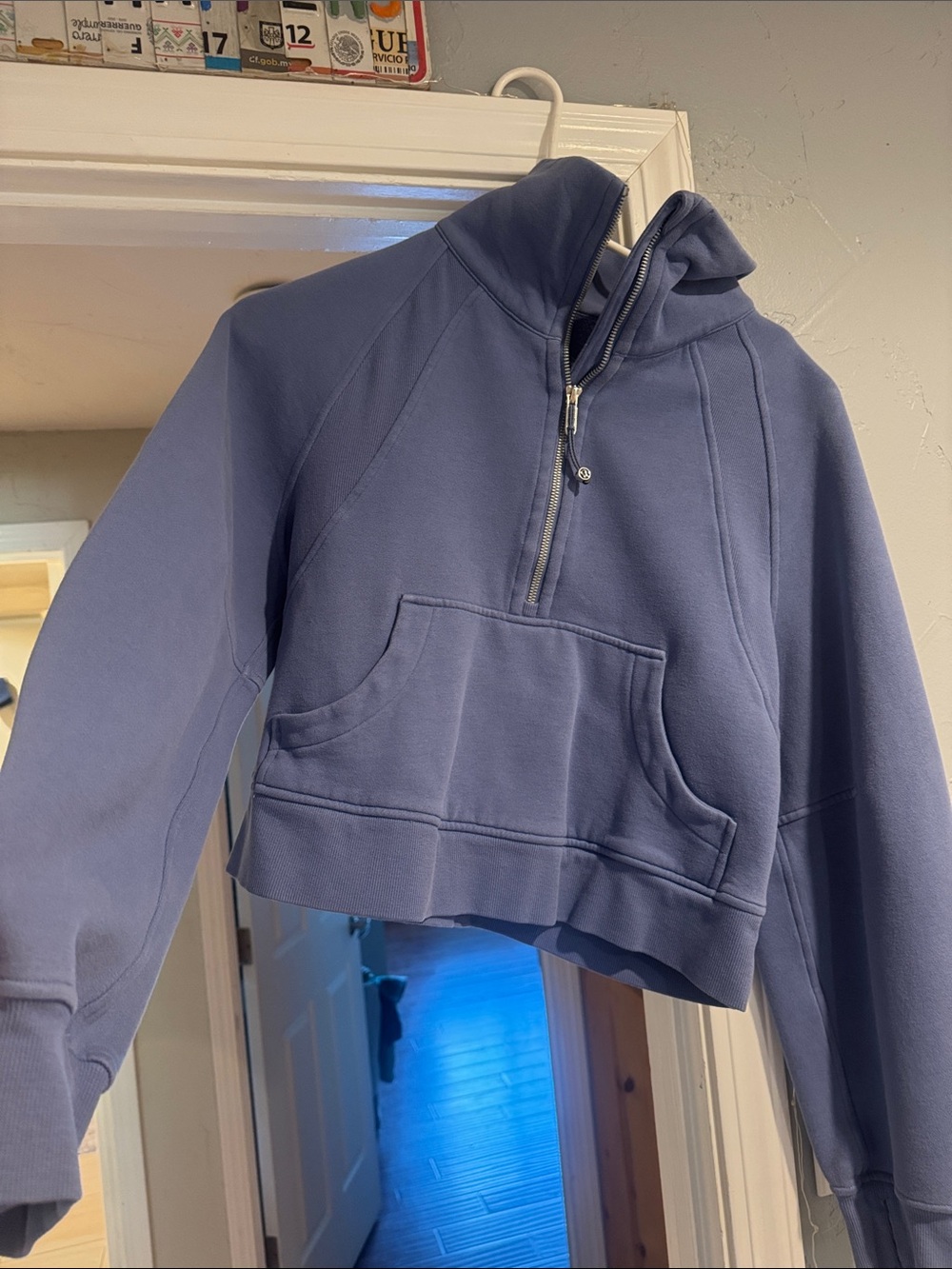 Women’s Lululemon scuba hoodie